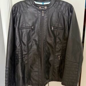 Black Leather Jacket Women’s Size 1X, Like New!